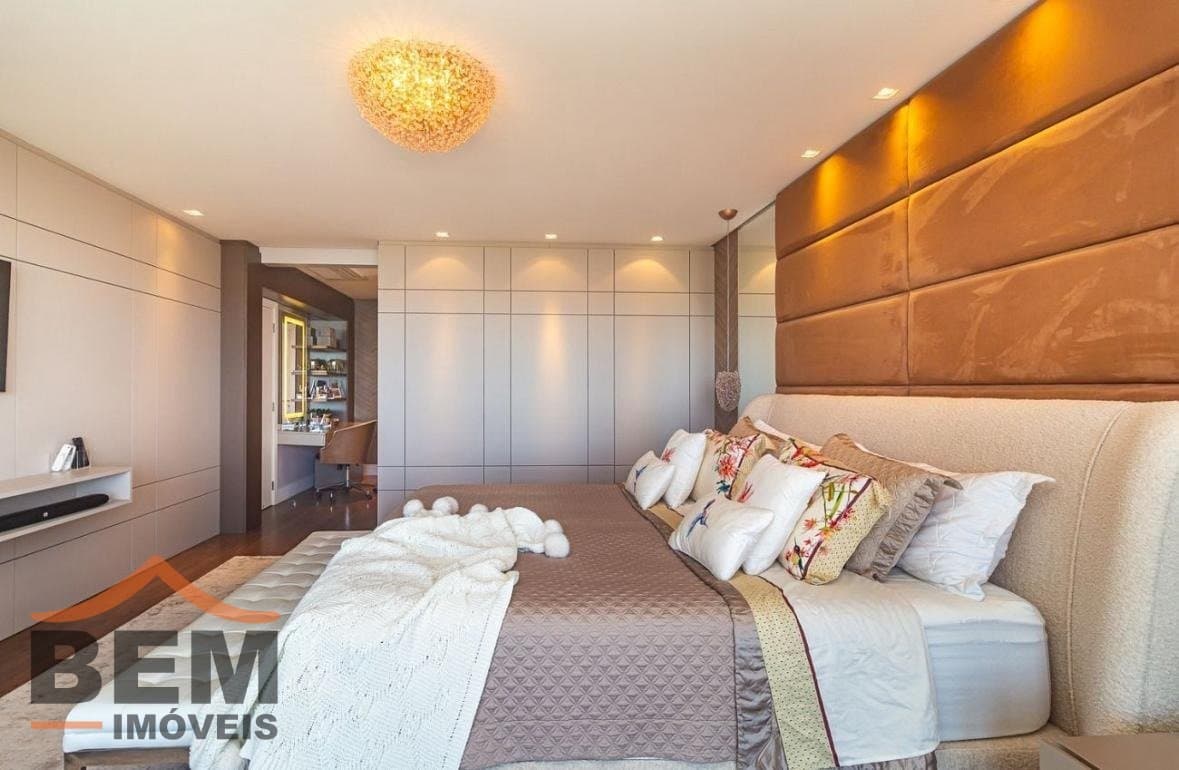 Apartamento para Venda com 4 quartos e 322m² no bairro Fazenda, em Itajaí