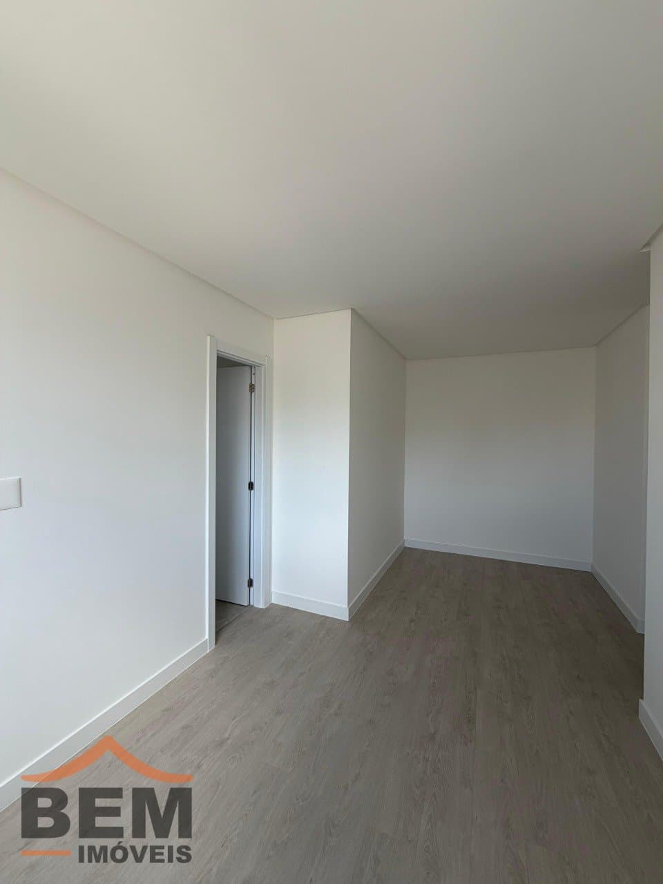 Apartamento para Venda com 3 quartos e 83m² no bairro Vila Operária, em Itajaí