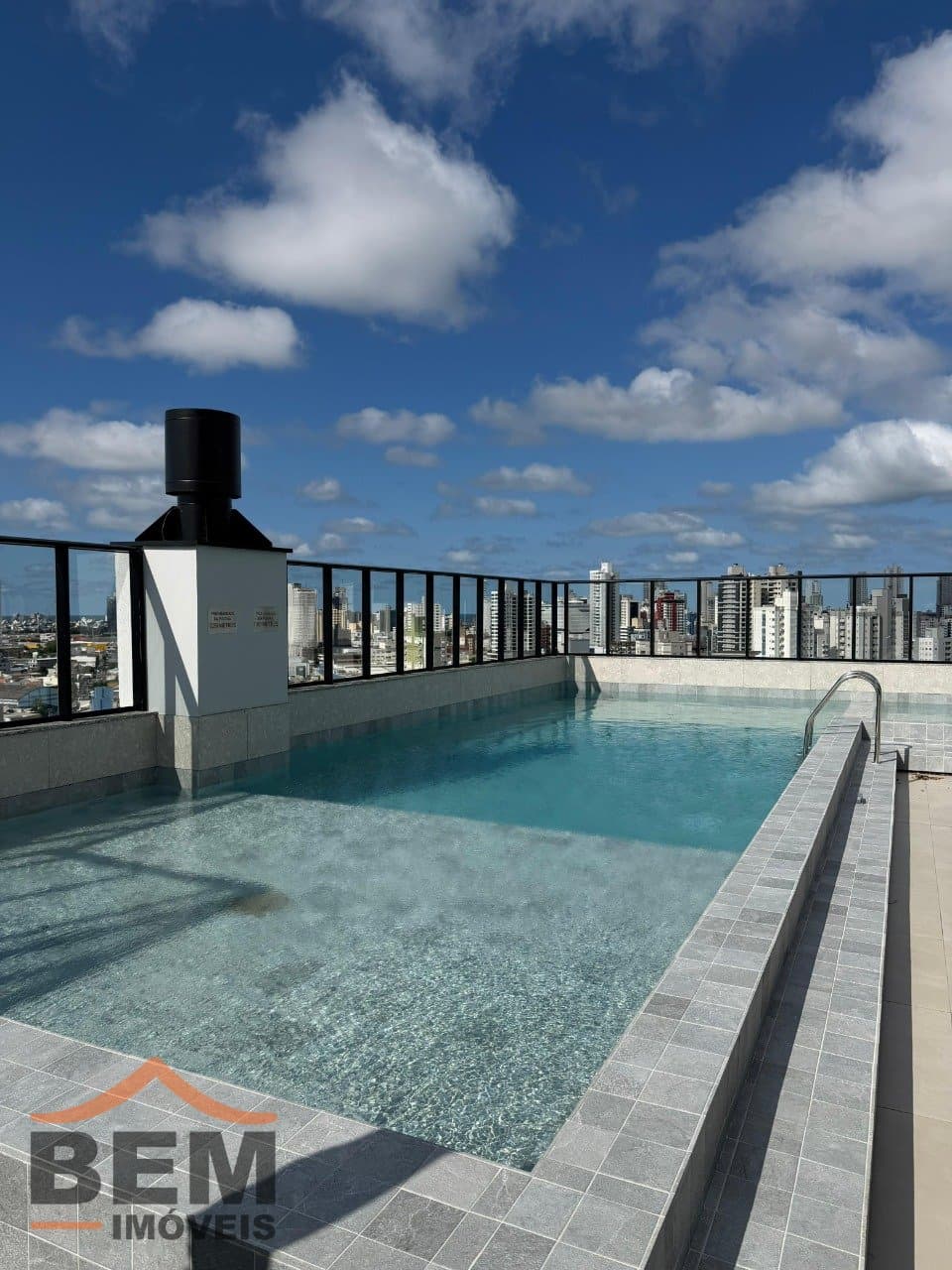 Apartamento para Venda com 3 quartos e 83m² no bairro Vila Operária, em Itajaí