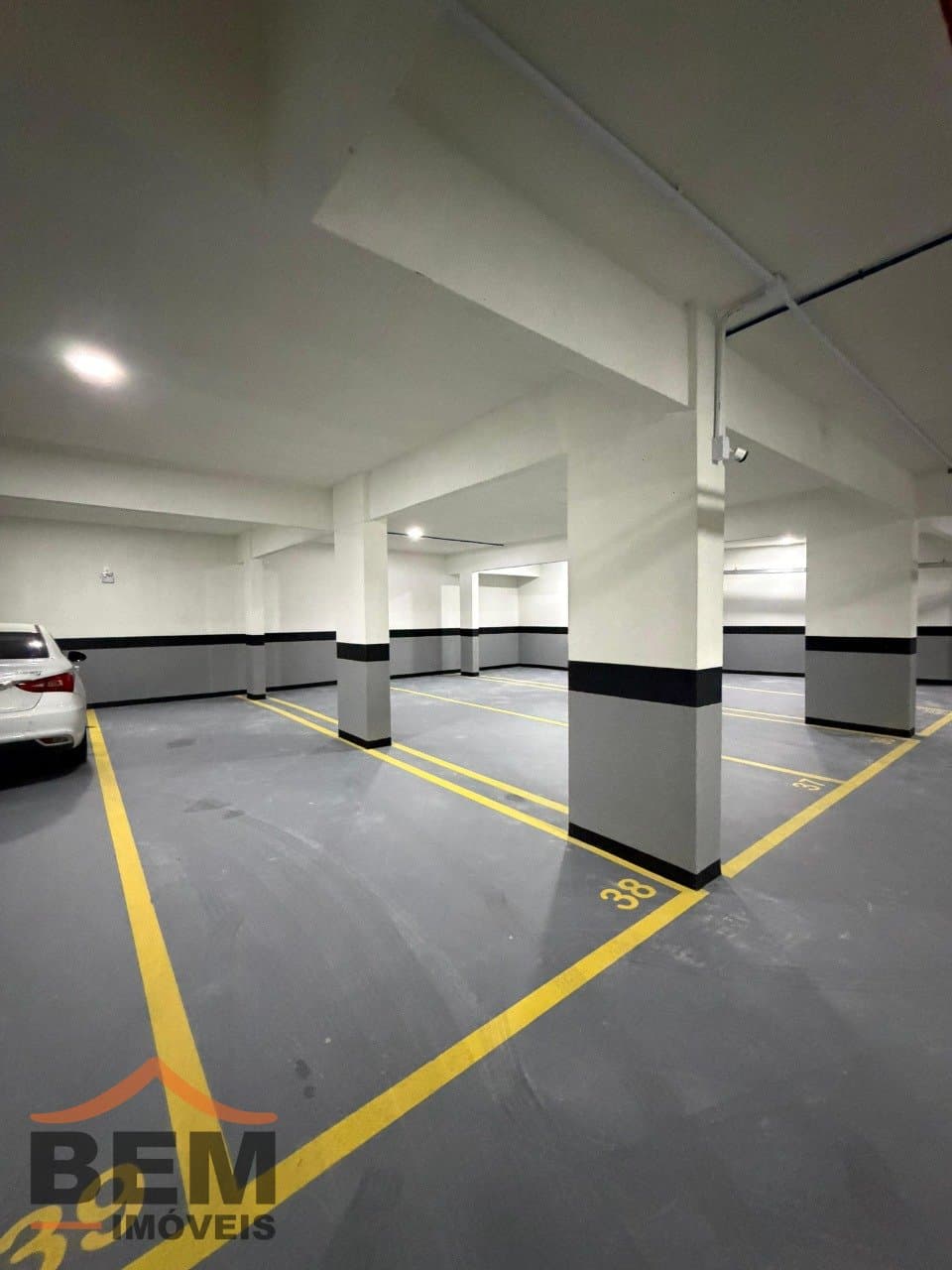 Apartamento para Venda com 3 quartos e 83m² no bairro Vila Operária, em Itajaí