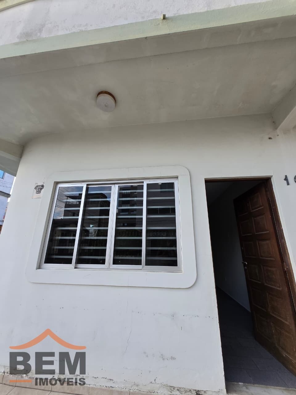 Apartamento para Locação com 1 quarto e 40m² no bairro Nações, em Balneário Camboriú: 01- FACHADA 