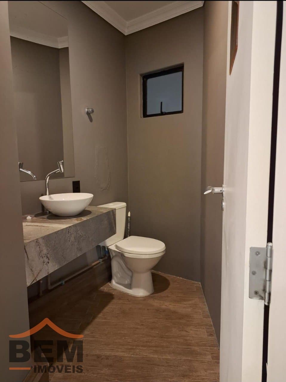 Sala Comercial com 220m² no bairro Centro, em Balneário Camboriú