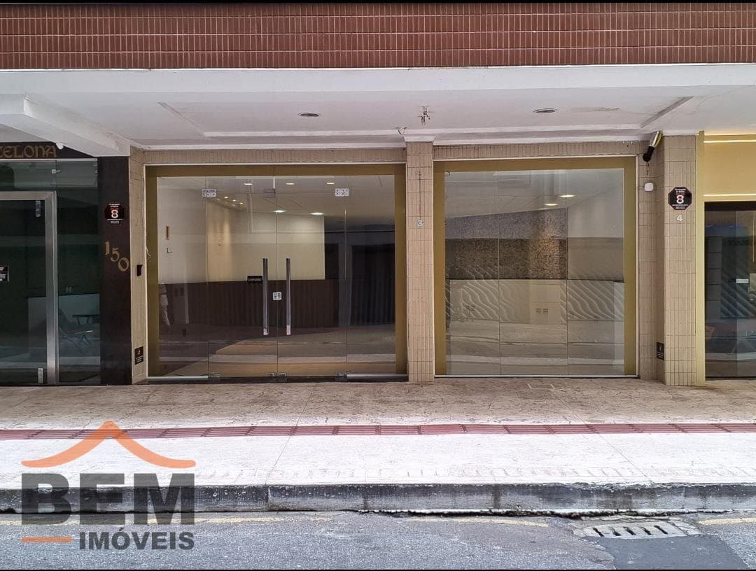 Sala Comercial com 220m² no bairro Centro, em Balneário Camboriú