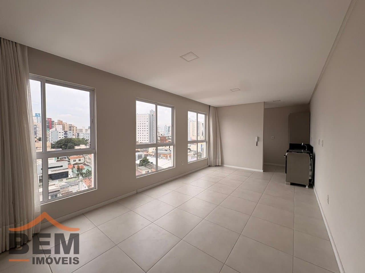 Apartamento para Locação com 1 quarto e 50m² no bairro Fazenda, em Itajaí