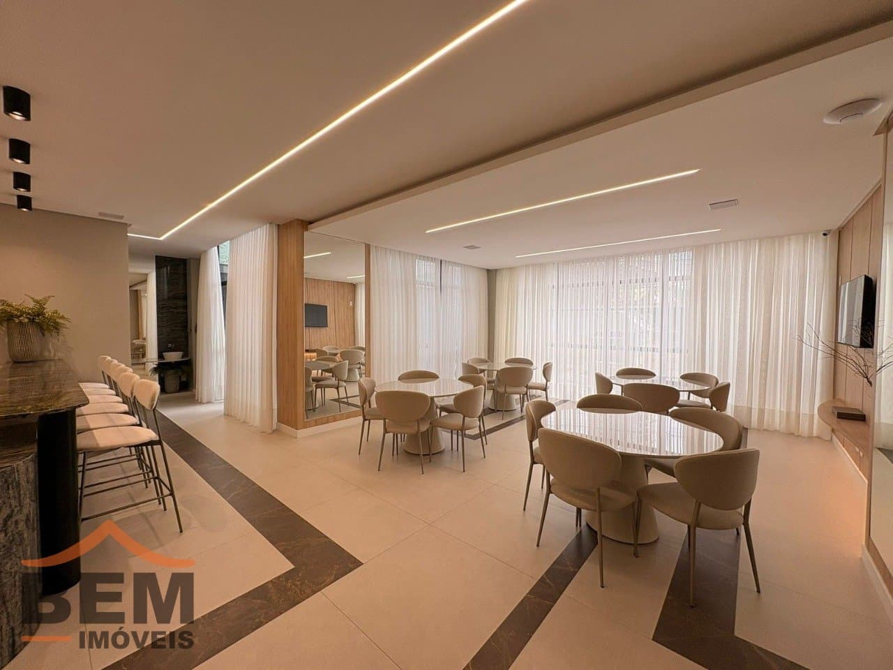 Apartamento para Locação com 2 quartos e 115m² no bairro Fazenda, em Itajaí