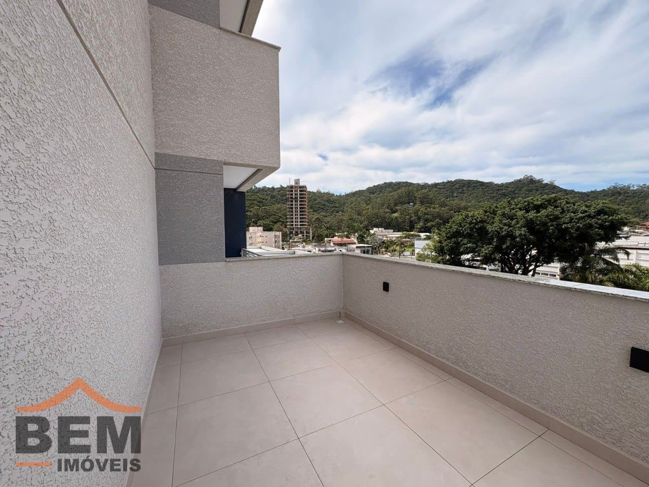 Apartamento para Locação com 2 quartos e 115m² no bairro Fazenda, em Itajaí