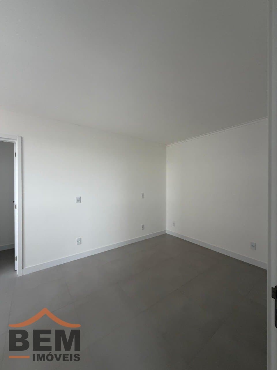 Apartamento para Venda com 3 quartos e 85m² no bairro São Vicente, em Itajaí