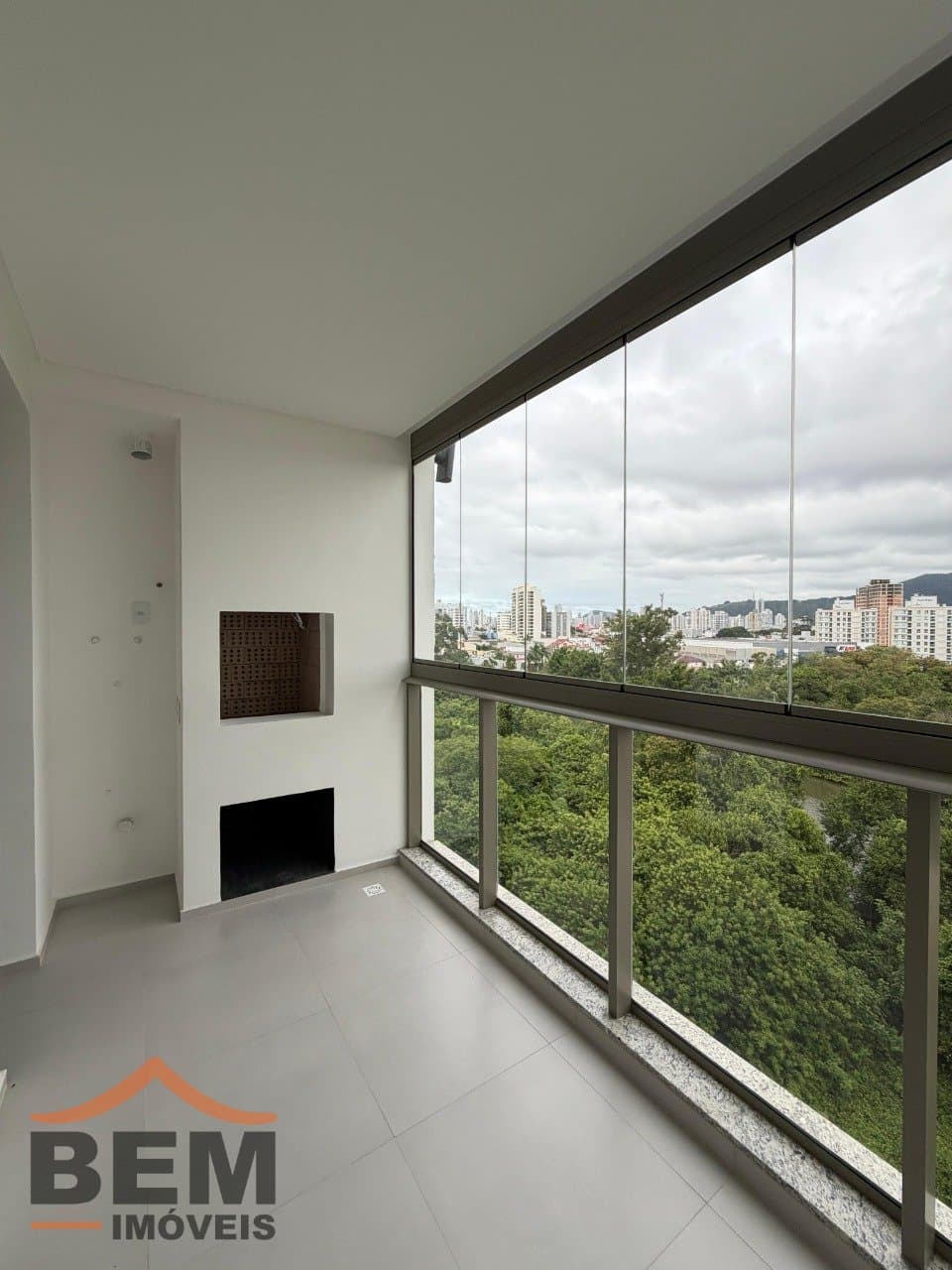 Apartamento para Venda com 3 quartos e 85m² no bairro São Vicente, em Itajaí
