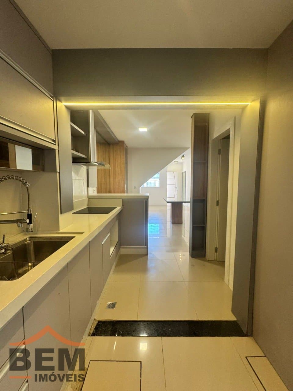 Casa para Venda com 2 quartos e 69m² no bairro Rio Pequeno, em Camboriú