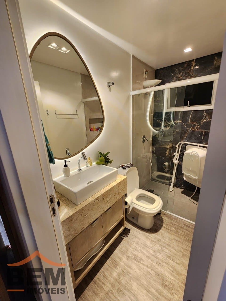 Apartamento para Venda com 3 quartos e 95m² no bairro Centro, em Balneário Piçarras