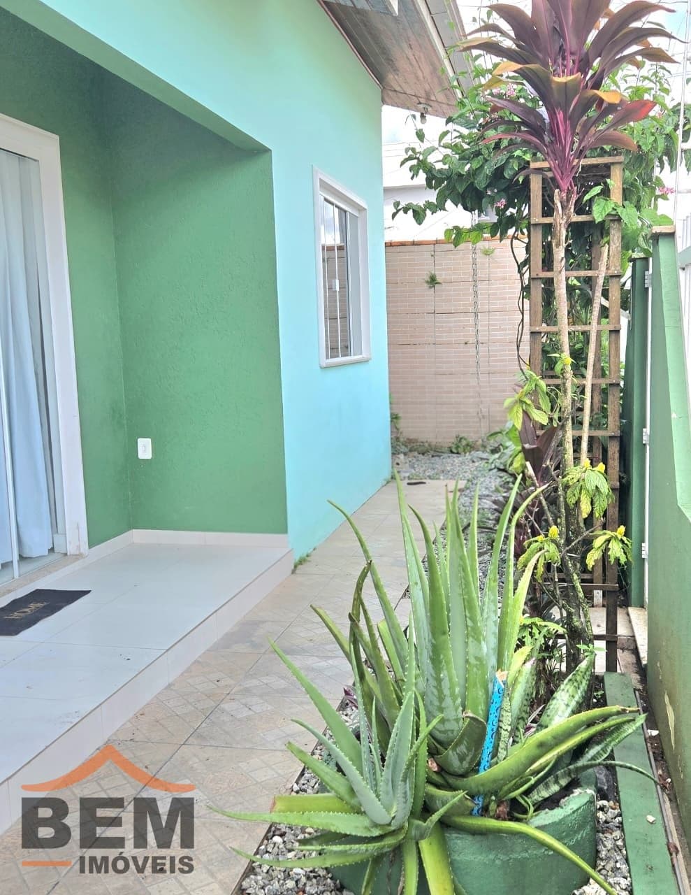 Casa para Venda com 2 quartos e 104m² no bairro Santa Regina Iv, em Camboriú