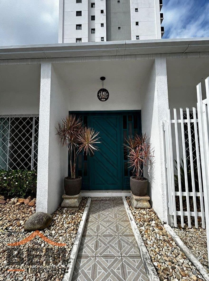 Casa para Venda com 4 quartos e 232m² no bairro Centro, em Itajaí