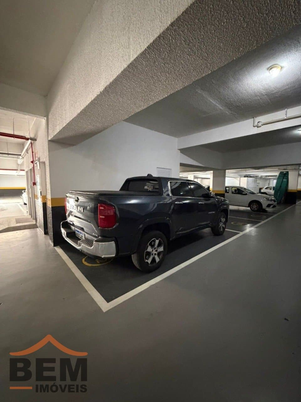 Apartamento Duplex para Venda com 4 quartos e 276m² no bairro Cabeçudas, em Itajaí