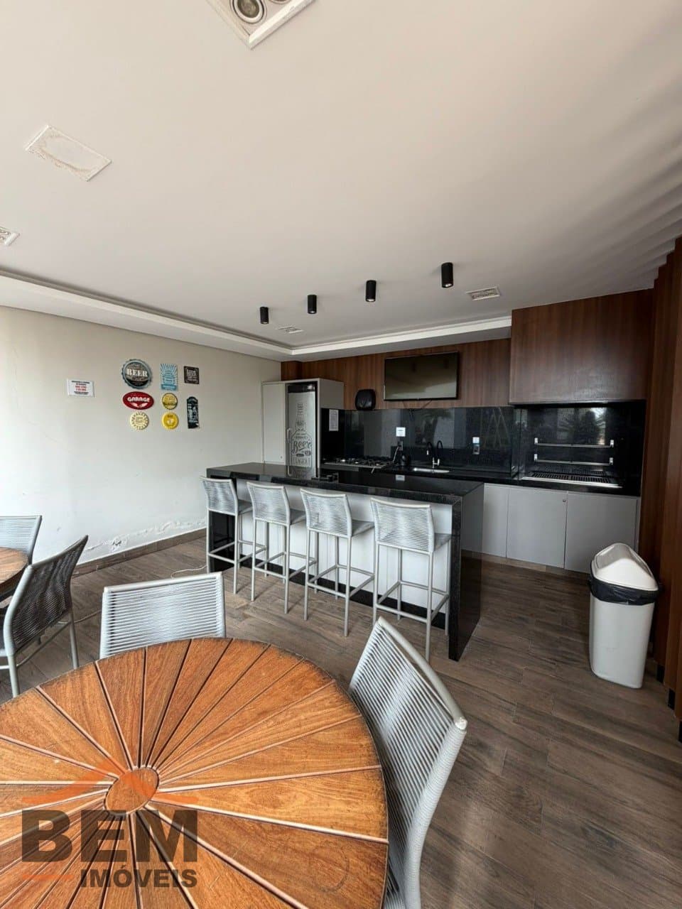 Apartamento Duplex para Venda com 4 quartos e 276m² no bairro Cabeçudas, em Itajaí