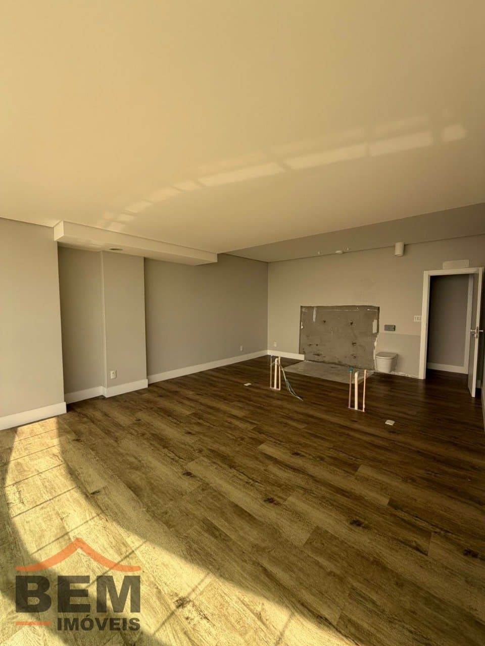 Apartamento Duplex para Venda com 4 quartos e 276m² no bairro Cabeçudas, em Itajaí