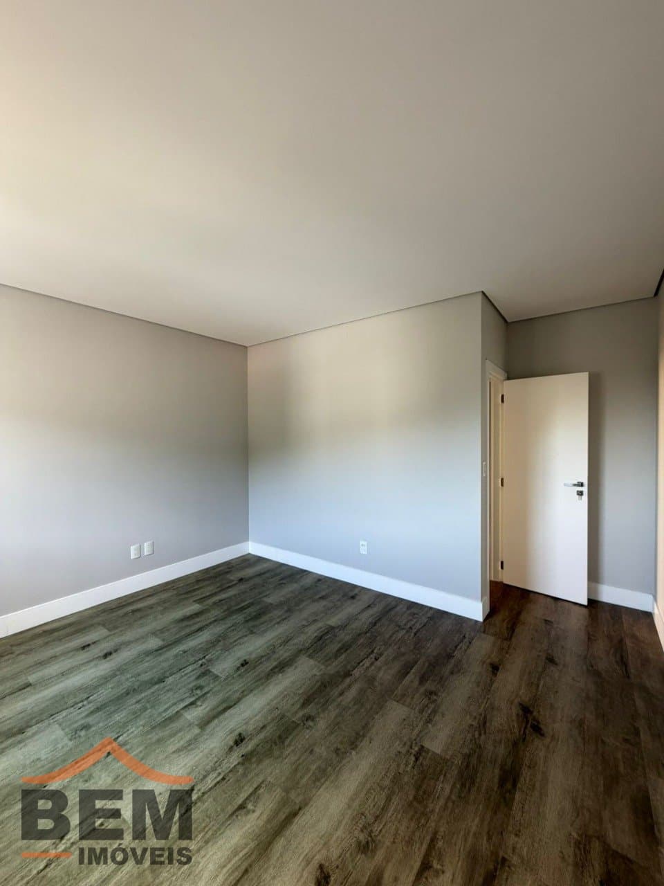 Apartamento Duplex para Venda com 4 quartos e 276m² no bairro Cabeçudas, em Itajaí
