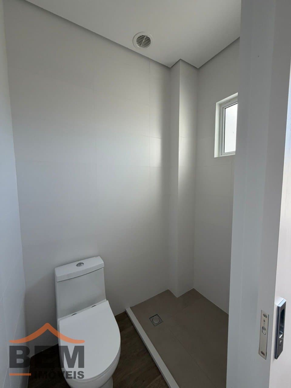 Apartamento Duplex para Venda com 4 quartos e 276m² no bairro Cabeçudas, em Itajaí