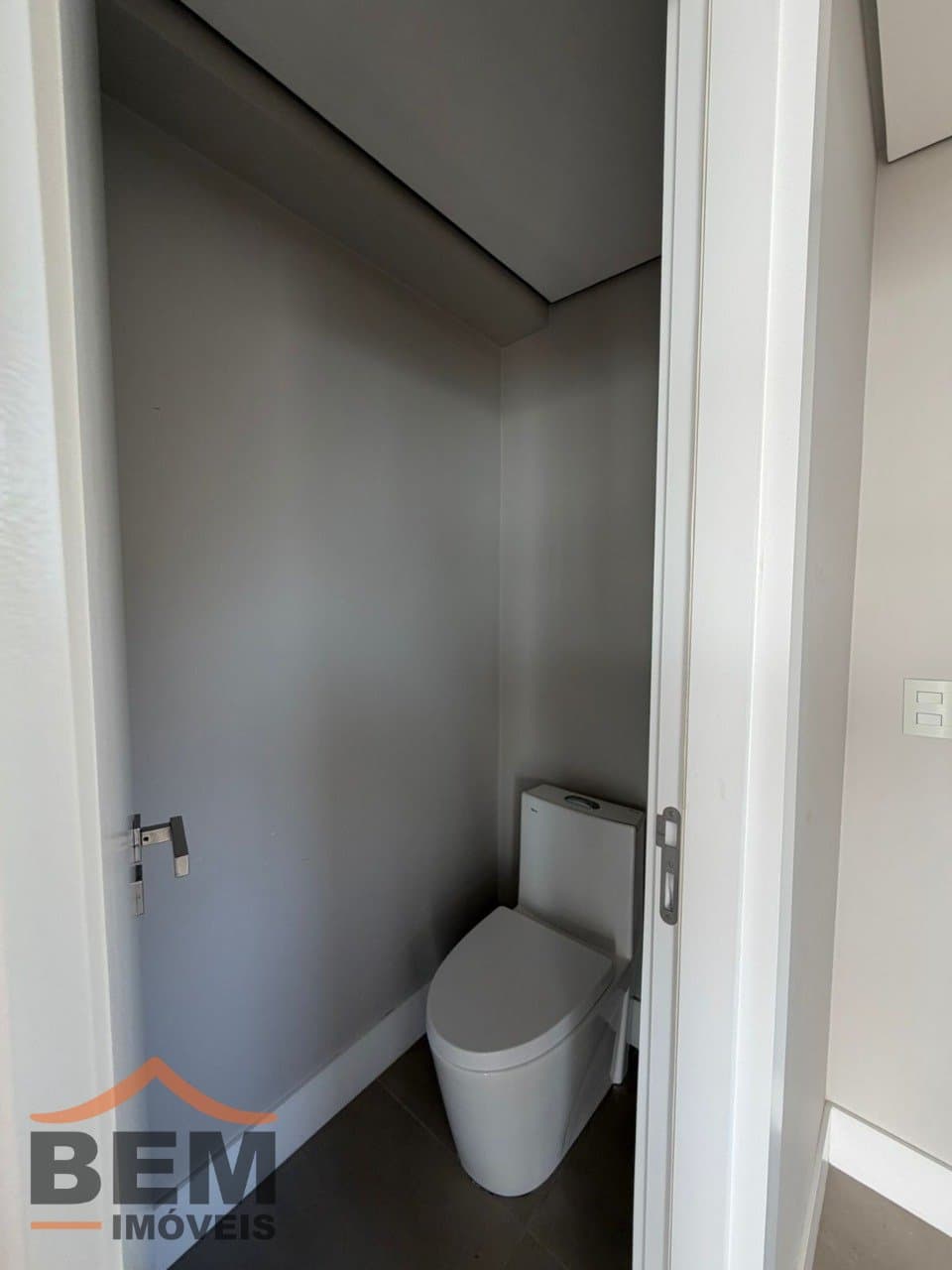 Apartamento Duplex para Venda com 4 quartos e 276m² no bairro Cabeçudas, em Itajaí