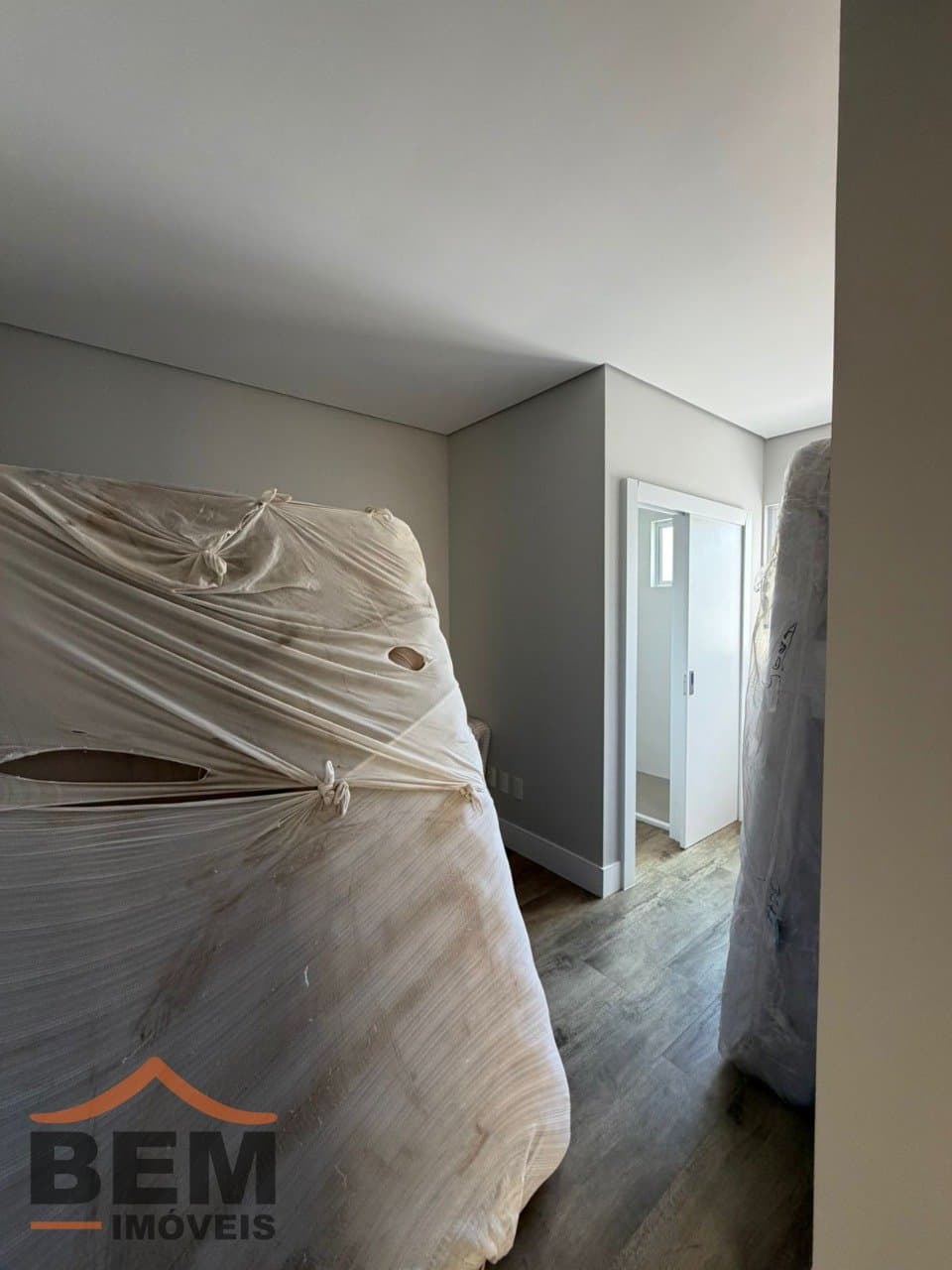 Apartamento Duplex para Venda com 4 quartos e 276m² no bairro Cabeçudas, em Itajaí