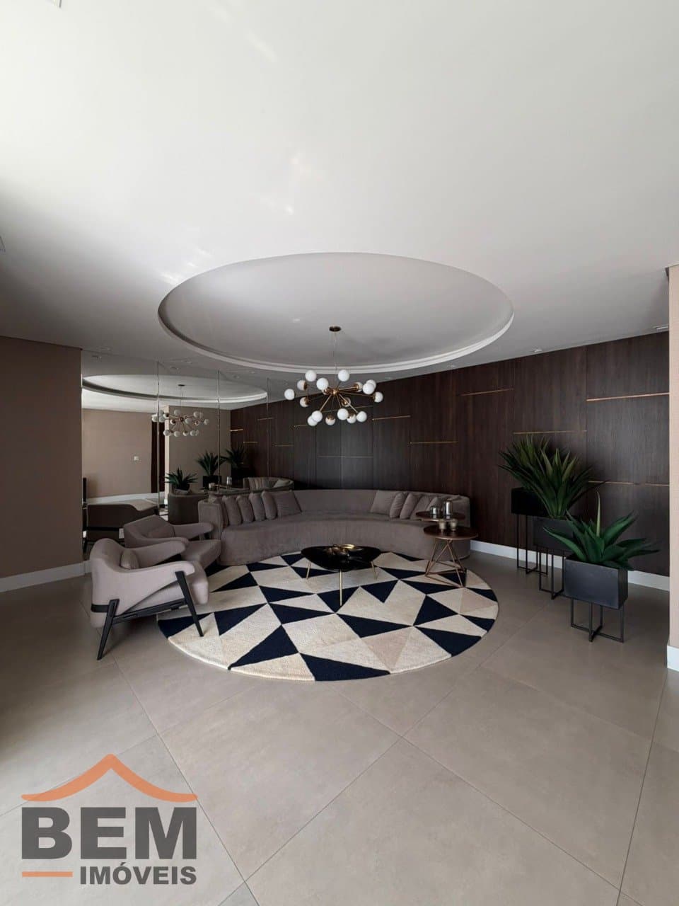 Apartamento Duplex para Venda com 4 quartos e 276m² no bairro Cabeçudas, em Itajaí