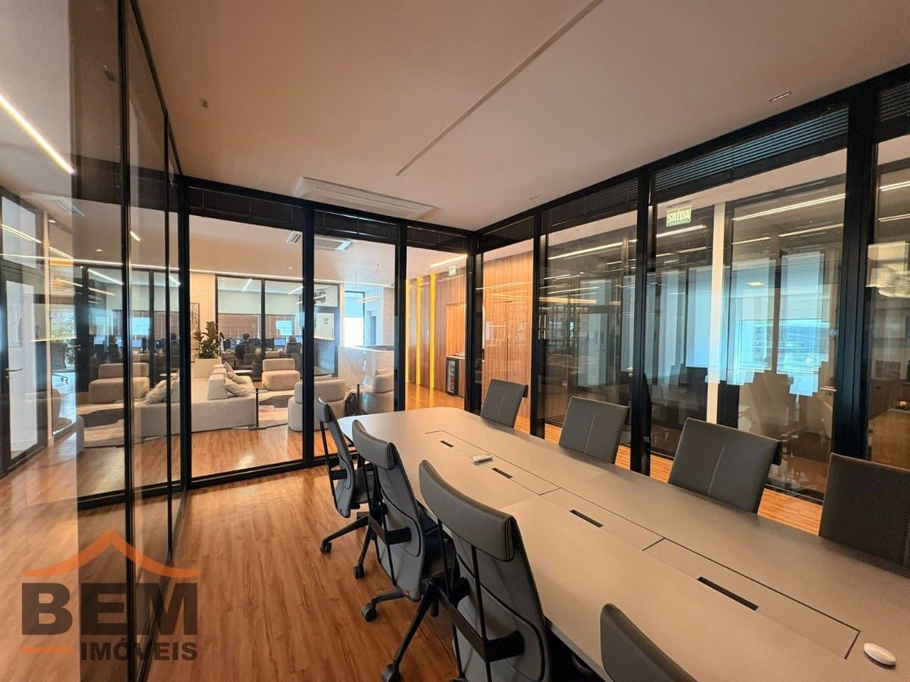 Sala Comercial para Locação com 10m² no bairro Ariribá, em Balneário Camboriú: 05- SALA COMERCIAL 