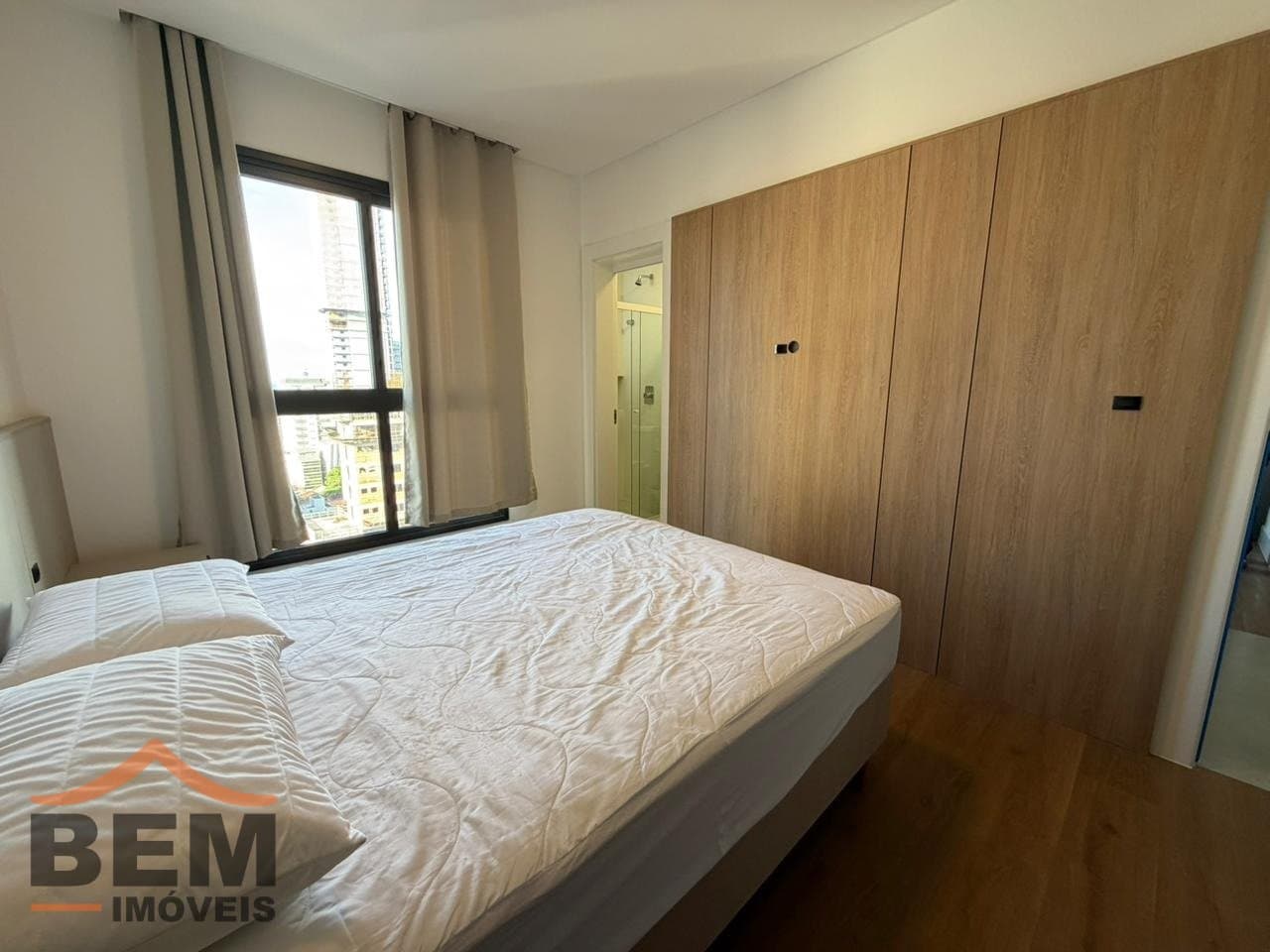 Apartamento para Locação com 3 quartos e 123m² no bairro Meia Praia, em Itapema