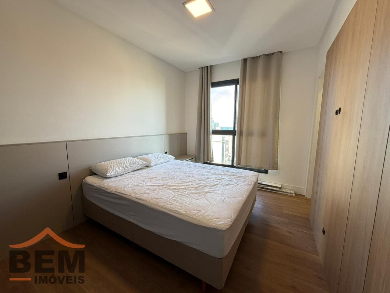 Apartamento para Locação com 3 quartos e 123m² no bairro Meia Praia, em Itapema