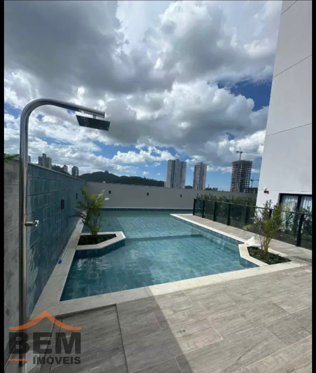 Apartamento para Locação com 2 quartos e 76m² no bairro Praia Brava, em Itajaí
