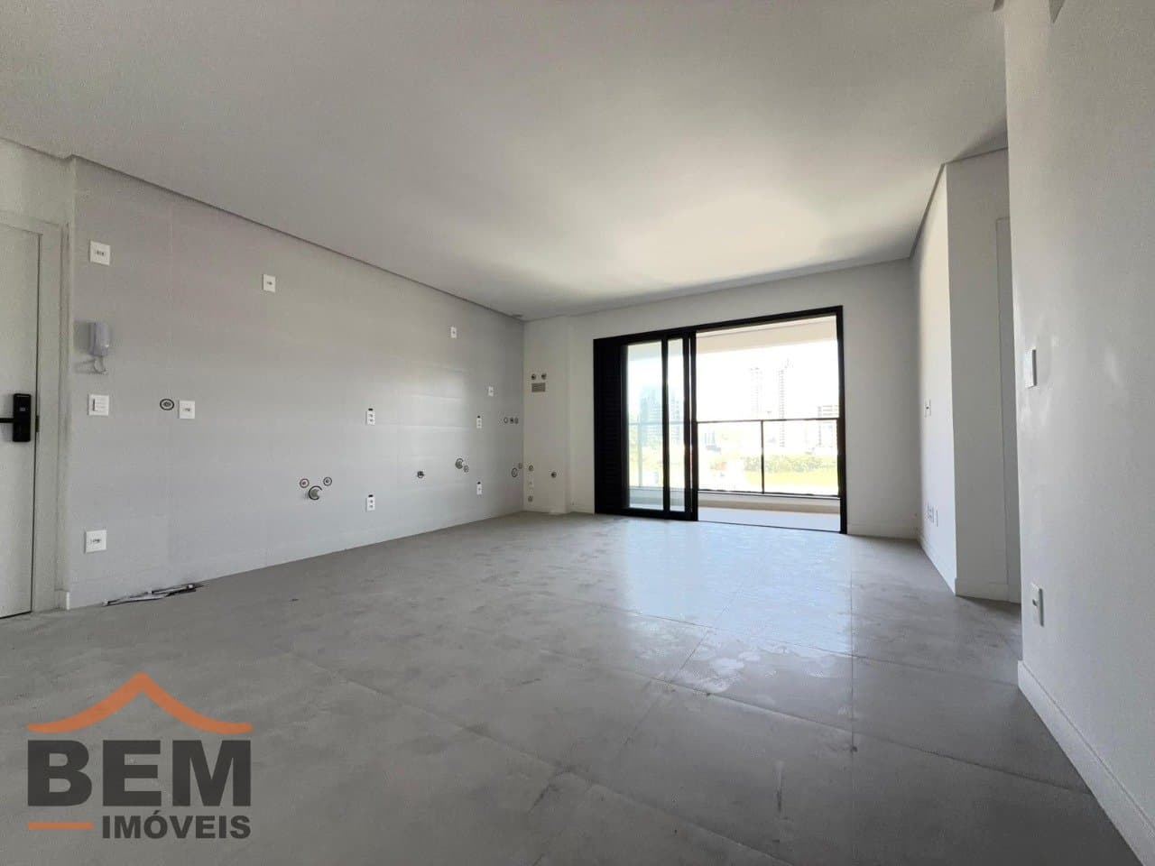 Apartamento para Locação com 2 quartos e 76m² no bairro Praia Brava, em Itajaí