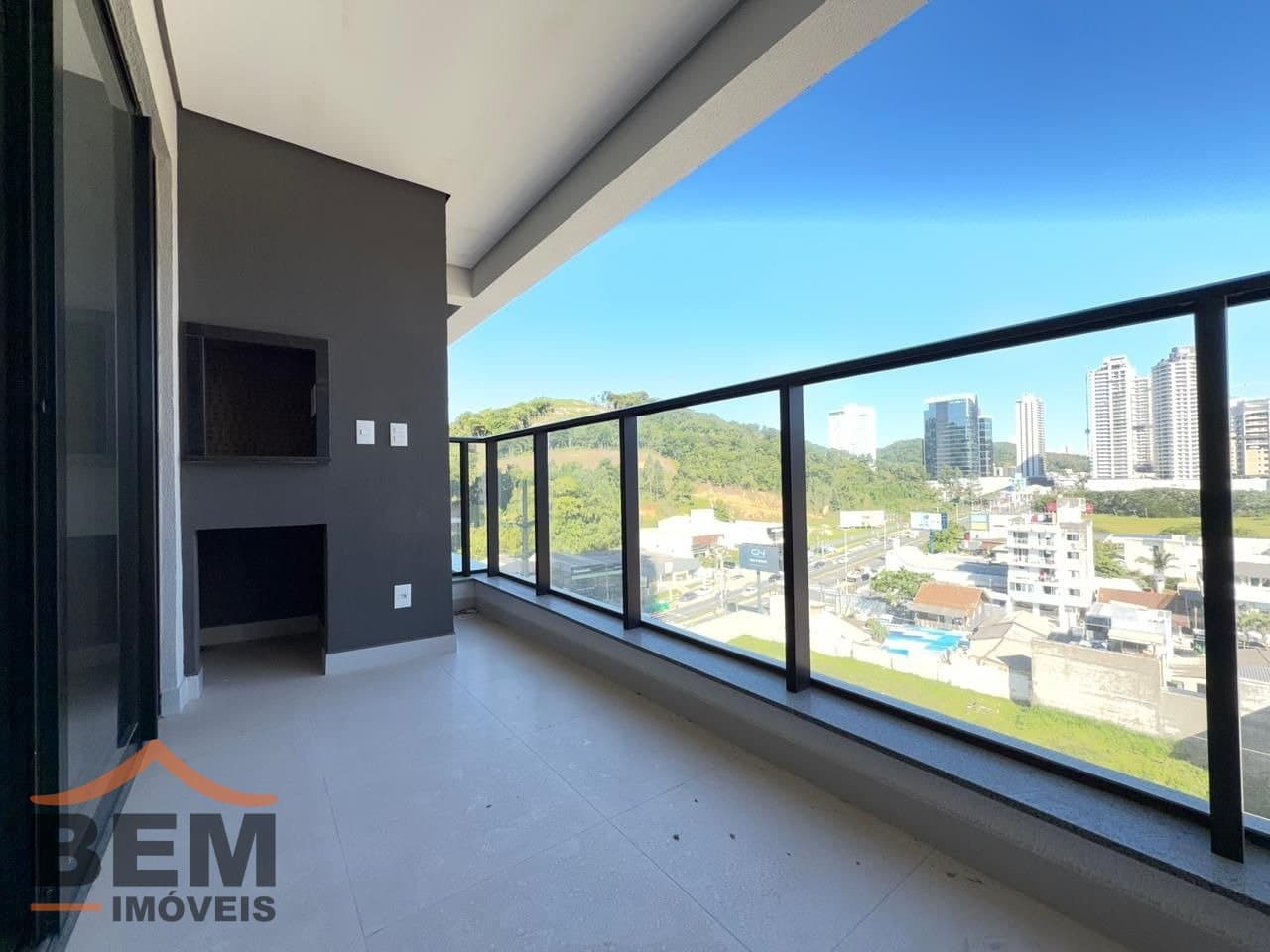 Apartamento para Locação com 2 quartos e 76m² no bairro Praia Brava, em Itajaí