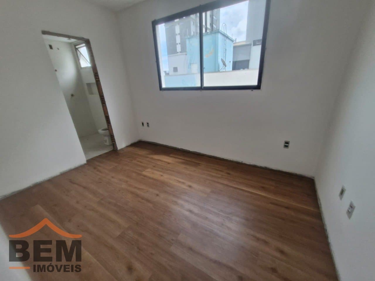 Apartamento para Venda com 3 quartos no bairro Centro, em Balneário Camboriú