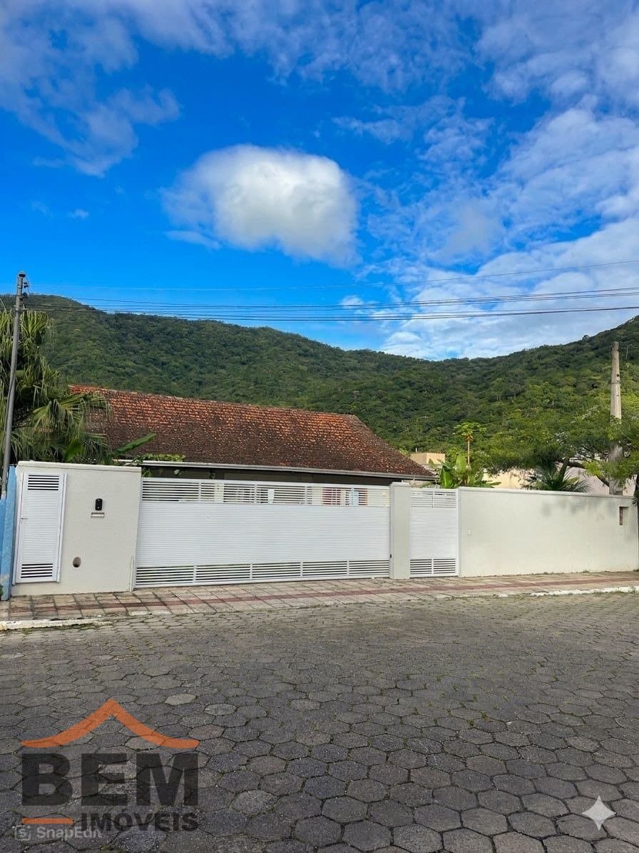 Casa para Venda com 3 quartos e 170m² no bairro Ressacada, em Itajaí