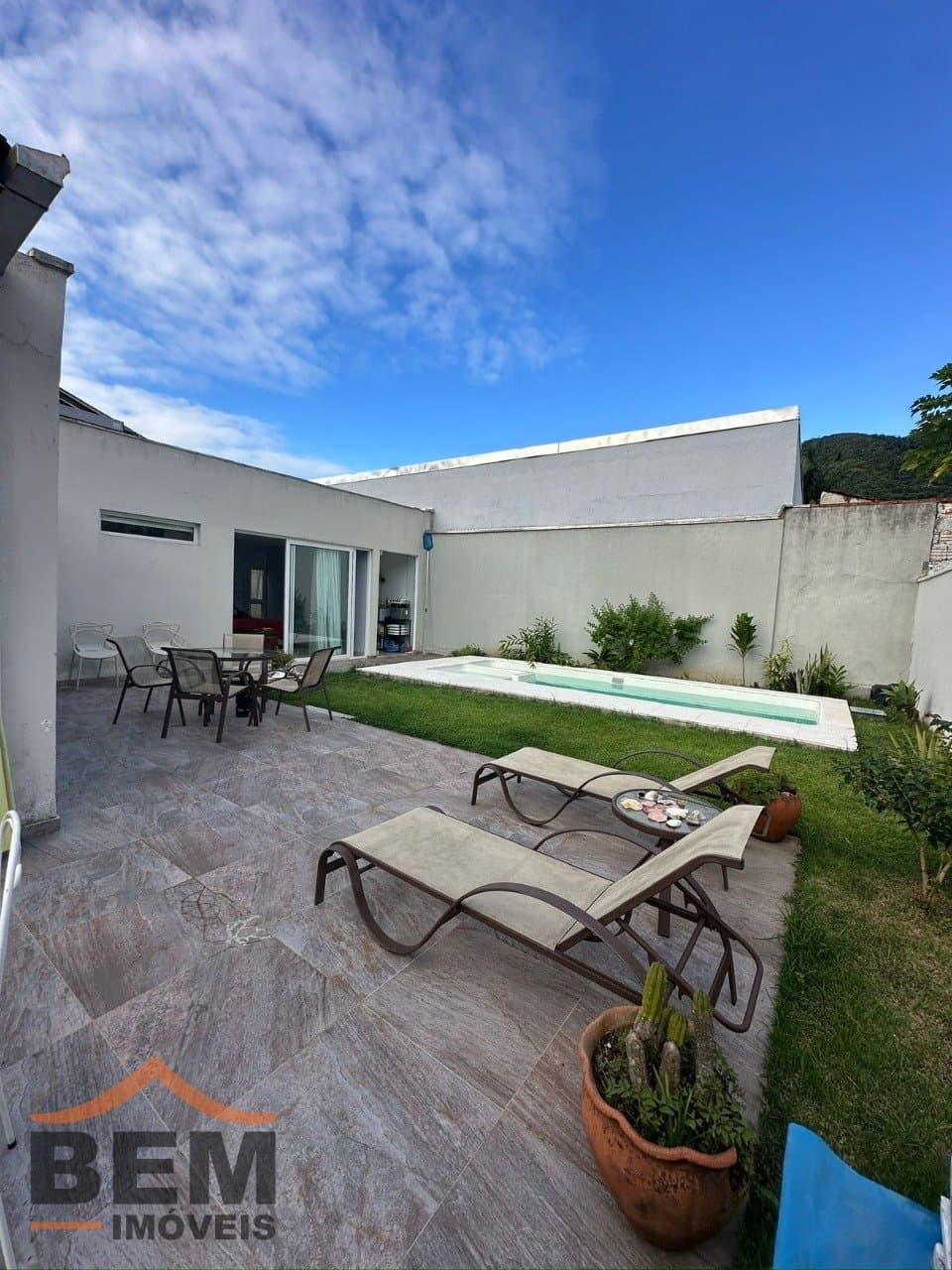Casa para Venda com 3 quartos e 170m² no bairro Ressacada, em Itajaí