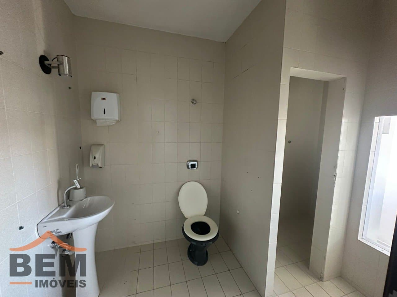Casa com 4 quartos e 407m² no bairro Centro, em Balneário Camboriú