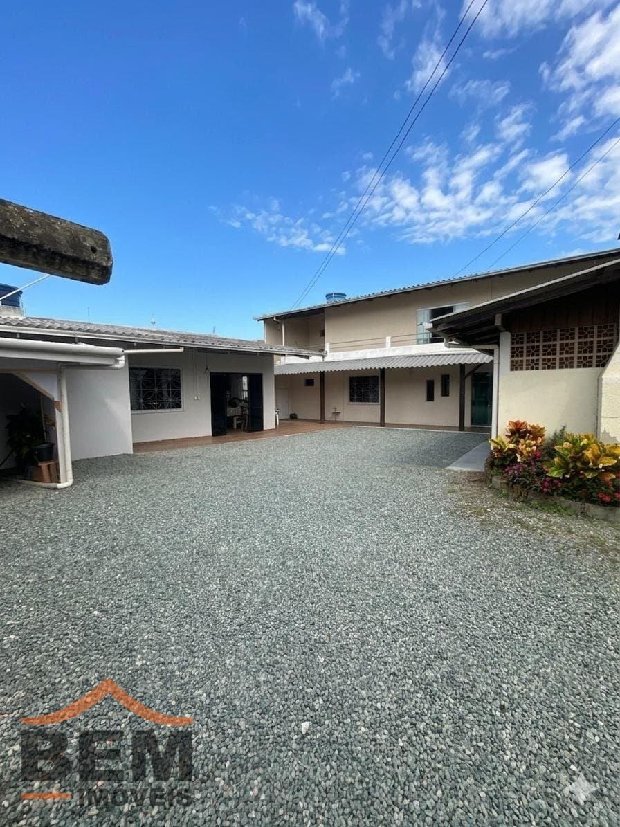 Casa para Venda com 3 quartos e 260m² no bairro São João, em Itajaí