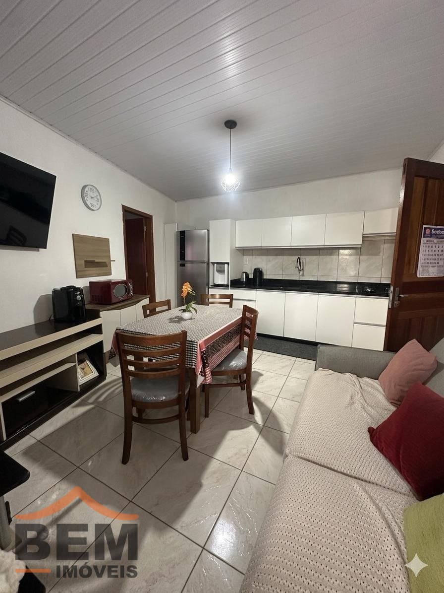 Casa para Venda com 3 quartos e 260m² no bairro São João, em Itajaí