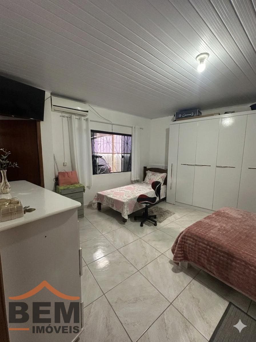 Casa para Venda com 3 quartos e 260m² no bairro São João, em Itajaí