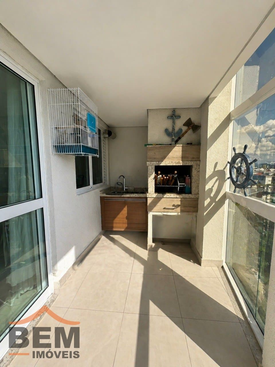 Apartamento para Venda com 3 quartos e 95m² no bairro Vila Operária, em Itajaí