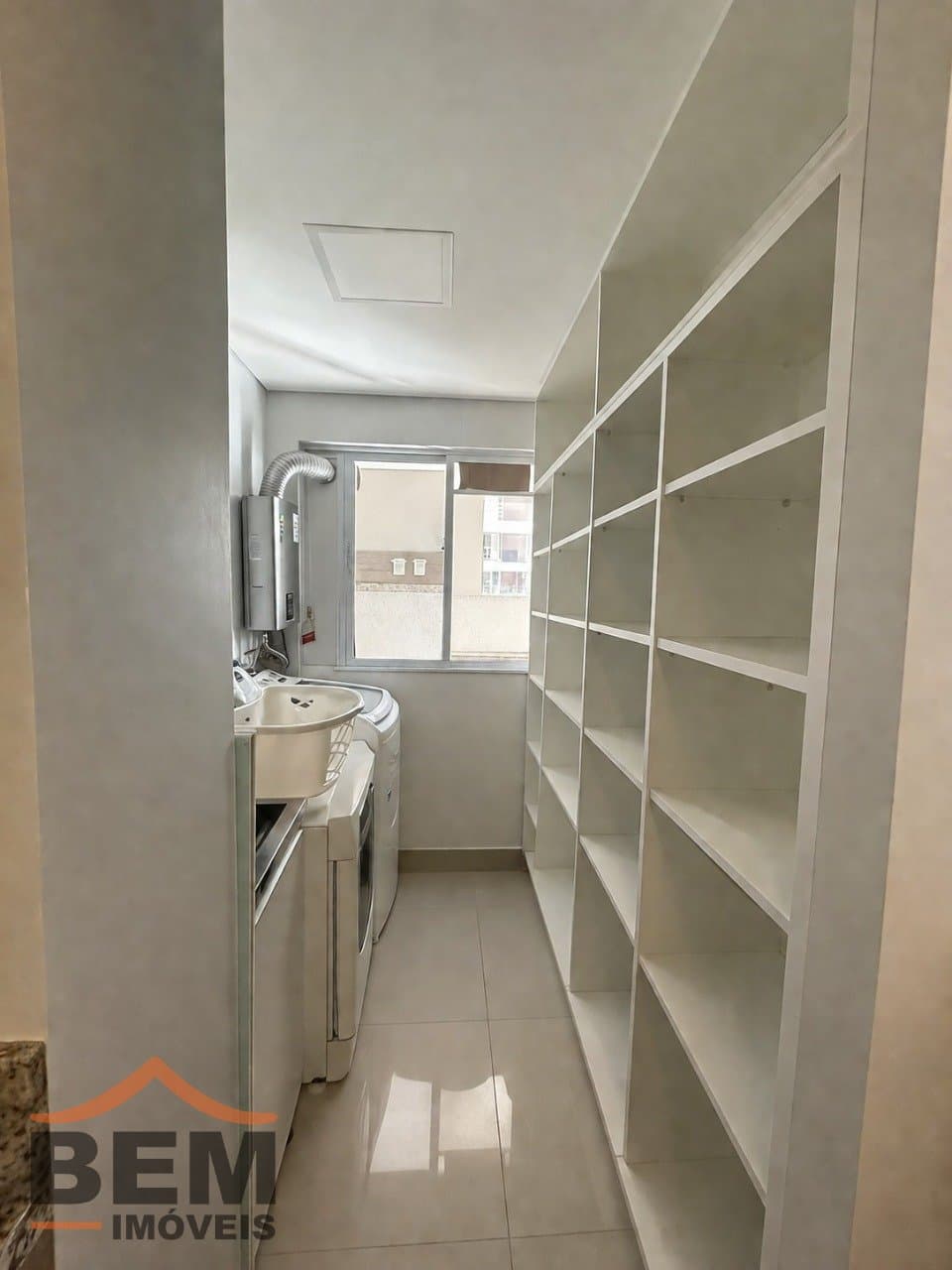 Apartamento para Venda com 3 quartos e 95m² no bairro Vila Operária, em Itajaí