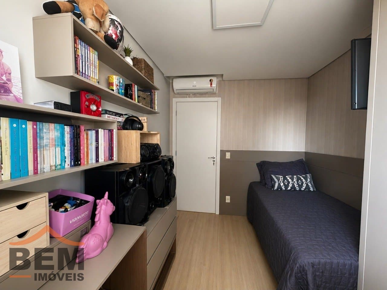 Apartamento para Venda com 3 quartos e 95m² no bairro Vila Operária, em Itajaí
