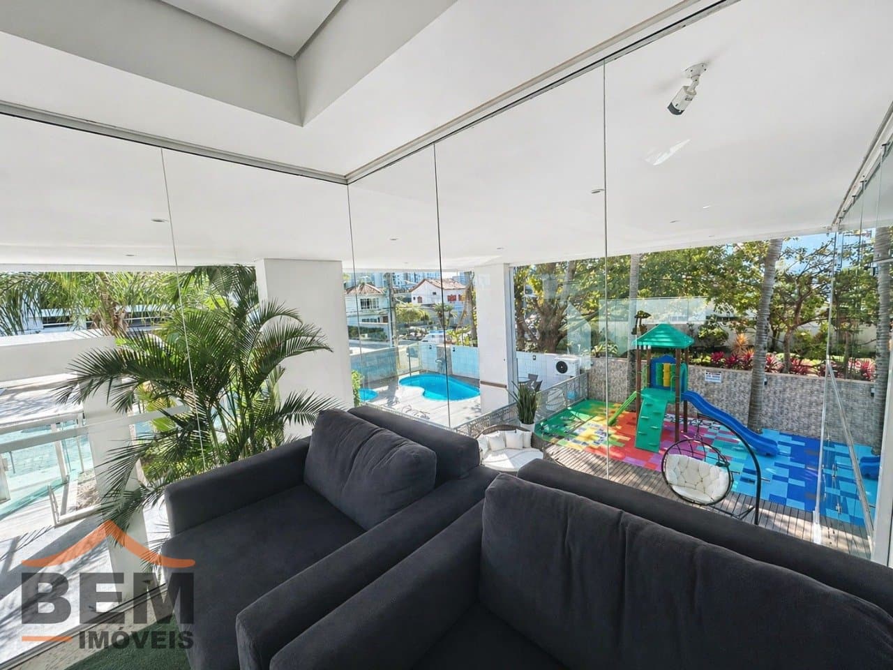 Apartamento para Venda com 3 quartos e 95m² no bairro Vila Operária, em Itajaí