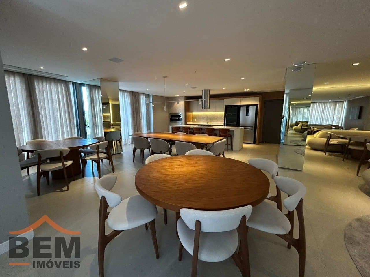 Apartamento para Venda com 2 quartos e 77m² no bairro Fazenda, em Itajaí