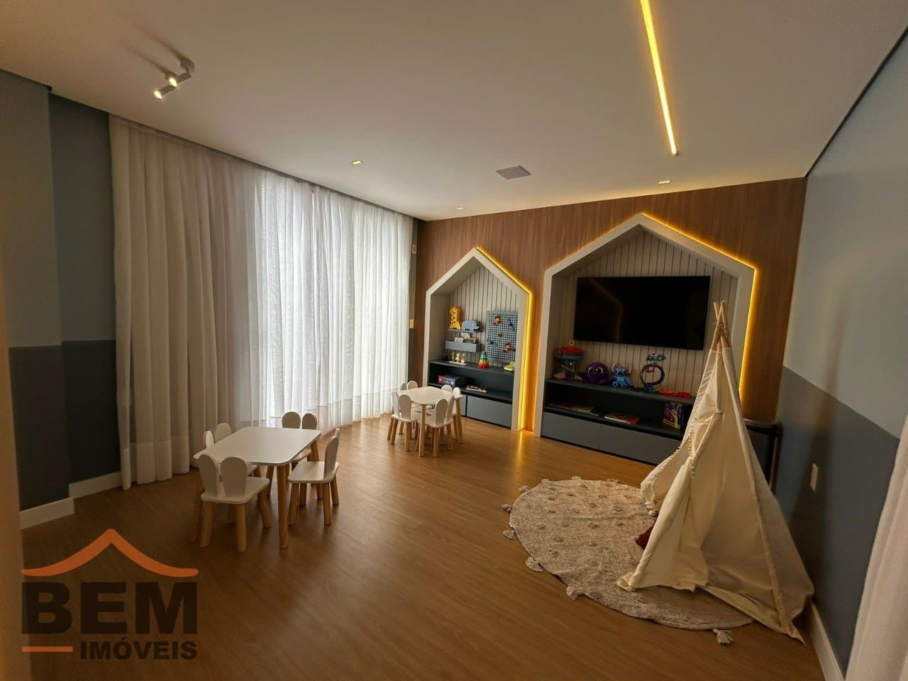 Apartamento para Venda com 2 quartos e 77m² no bairro Fazenda, em Itajaí