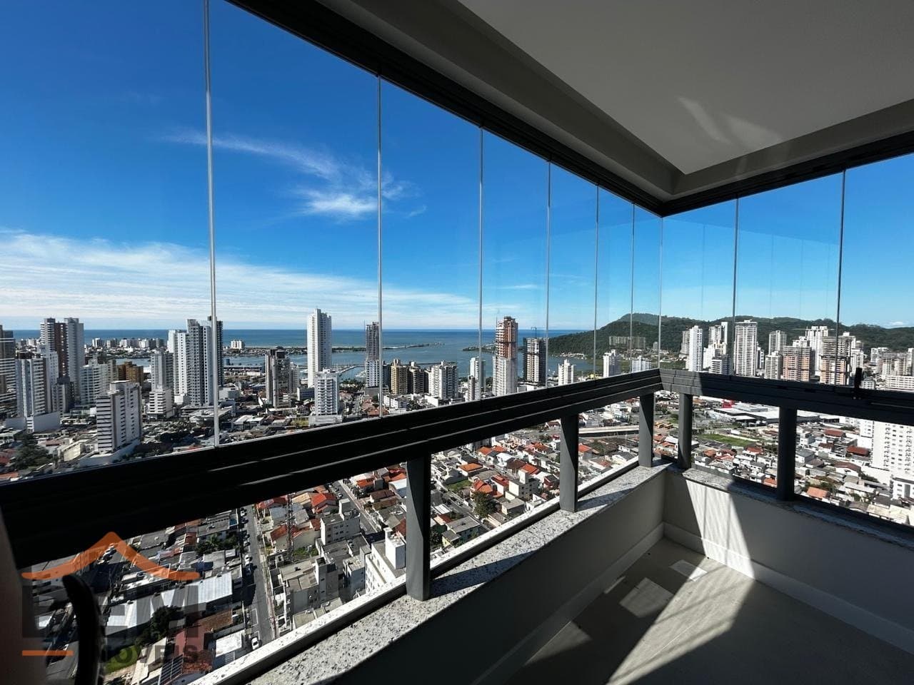 Apartamento para Venda com 2 quartos e 77m² no bairro Fazenda, em Itajaí