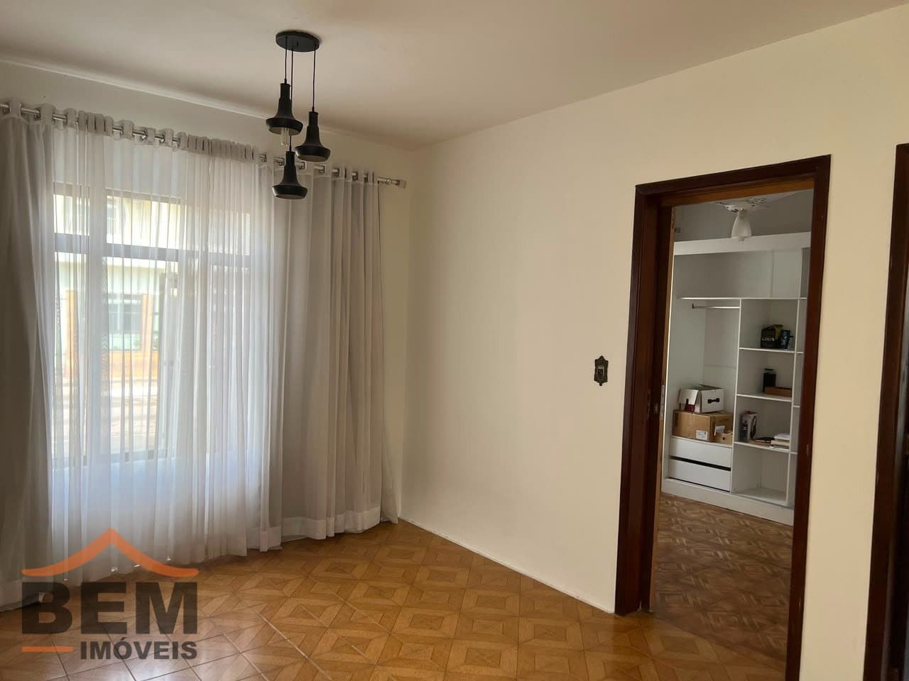 Casa para Venda com 3 quartos e 170m² no bairro São João, em Itajaí