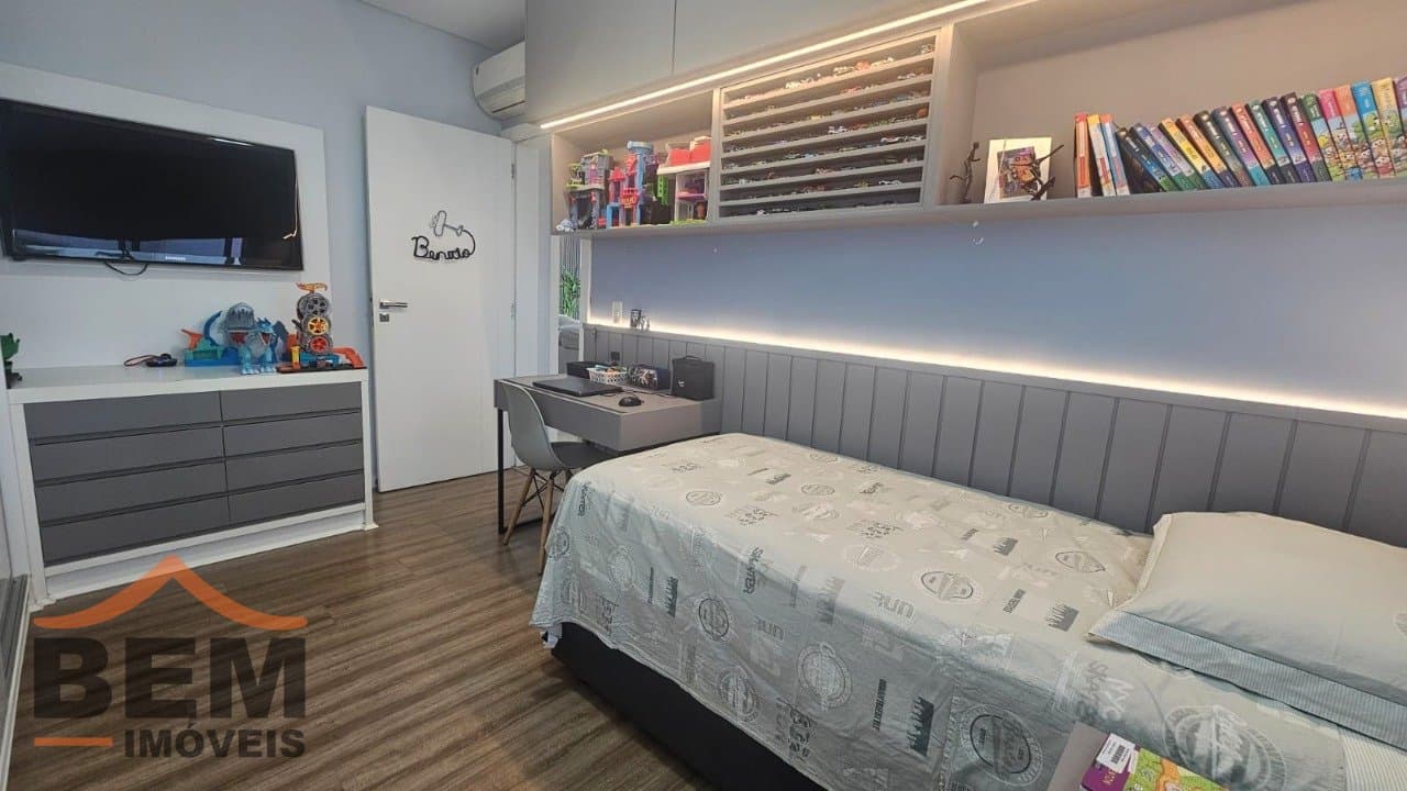 Apartamento para Venda com 3 quartos e 111m² no bairro Centro, em Itajaí