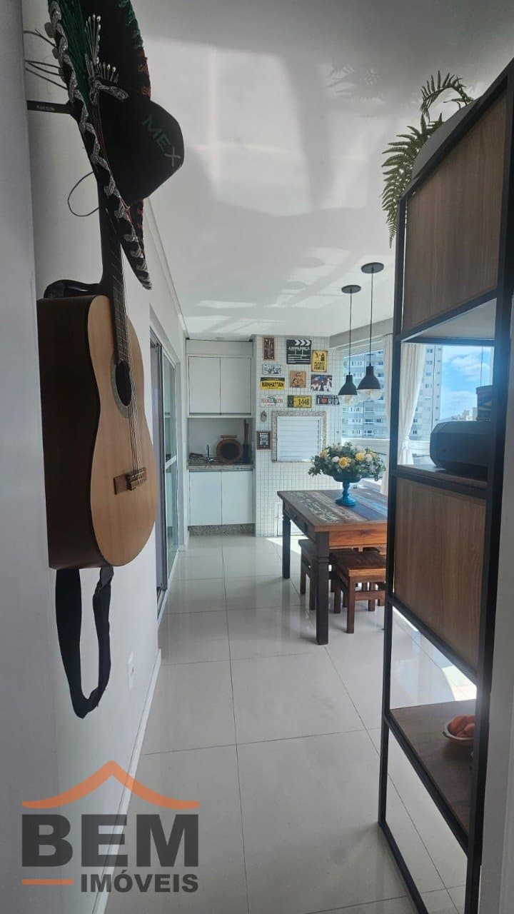 Apartamento para Venda com 3 quartos e 111m² no bairro Centro, em Itajaí