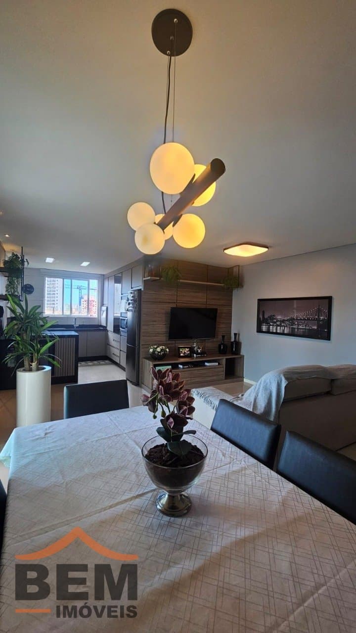 Apartamento para Venda com 3 quartos e 111m² no bairro Centro, em Itajaí