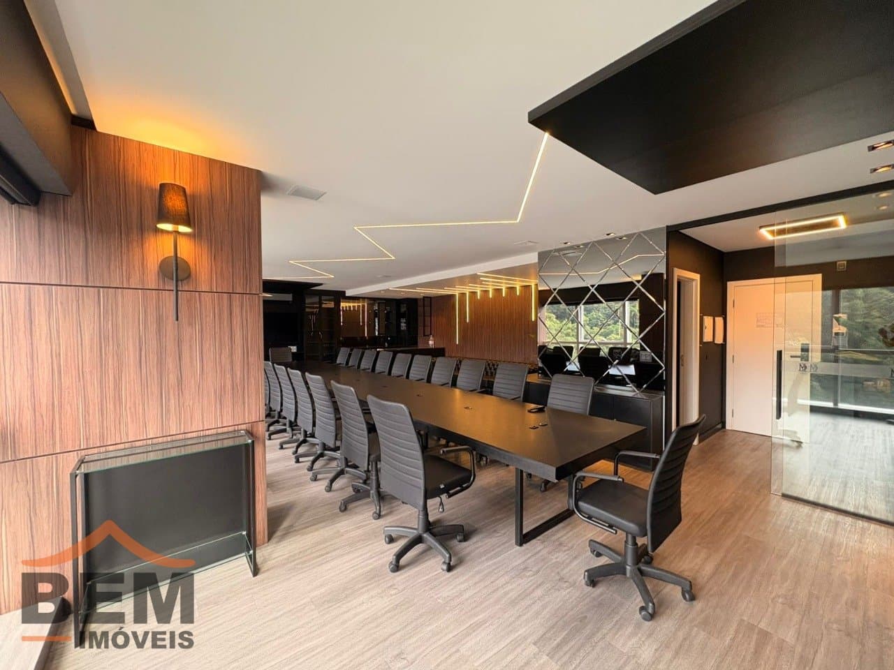 Sala Comercial para Locação com 80m² no bairro Praia Brava, em Itajaí