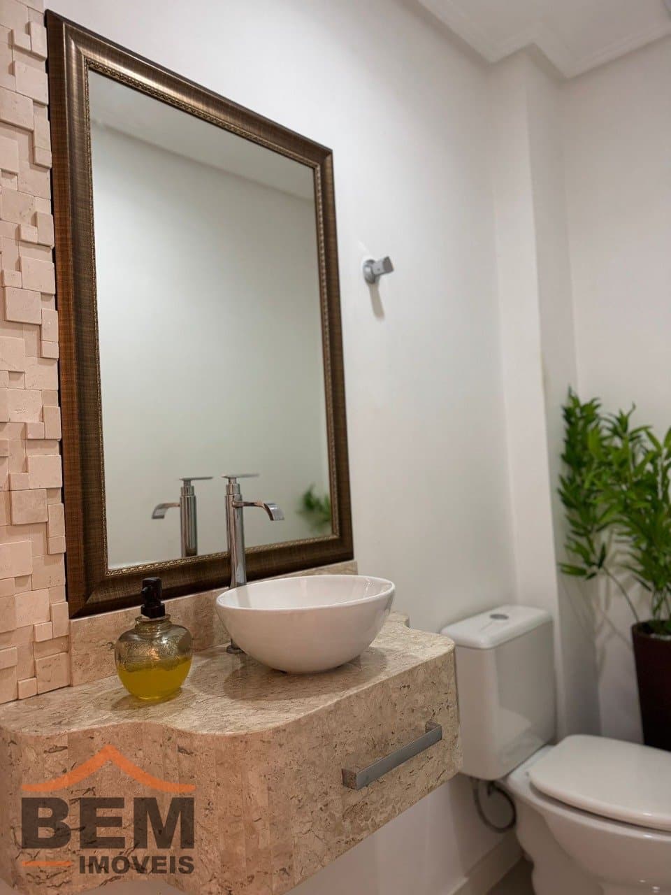 Apartamento para Venda com 3 quartos e 146m² no bairro Meia Praia, em Itapema
